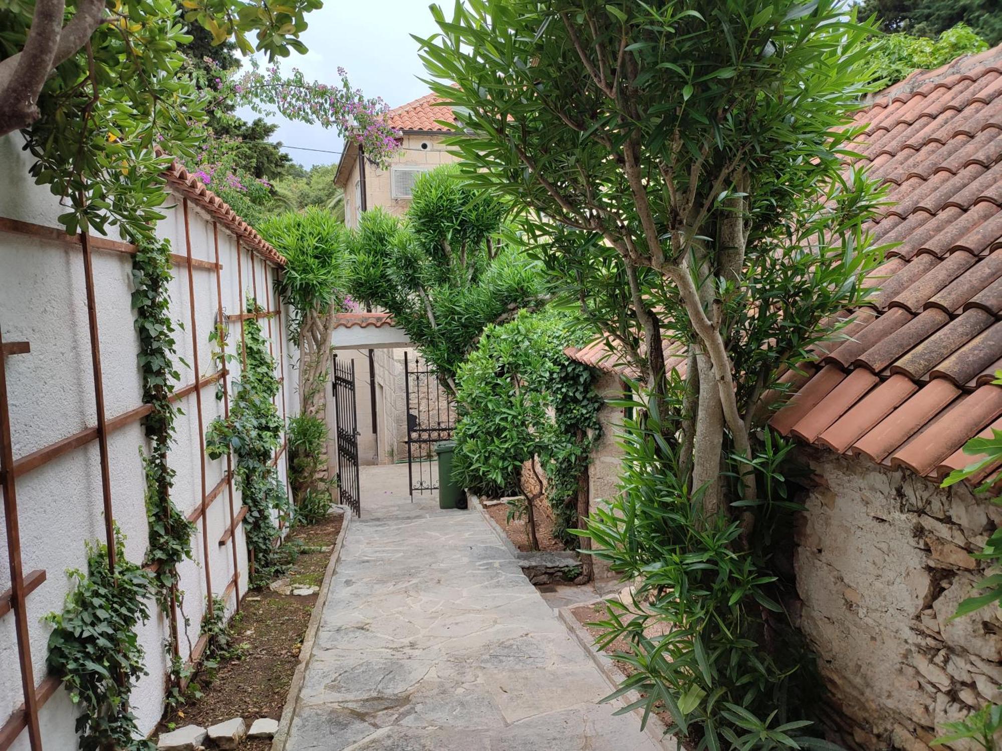 Villa Rustika Sutivan Exterior foto